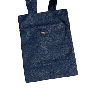 Chanel beauty Navy Tote Bag 2023 holiday